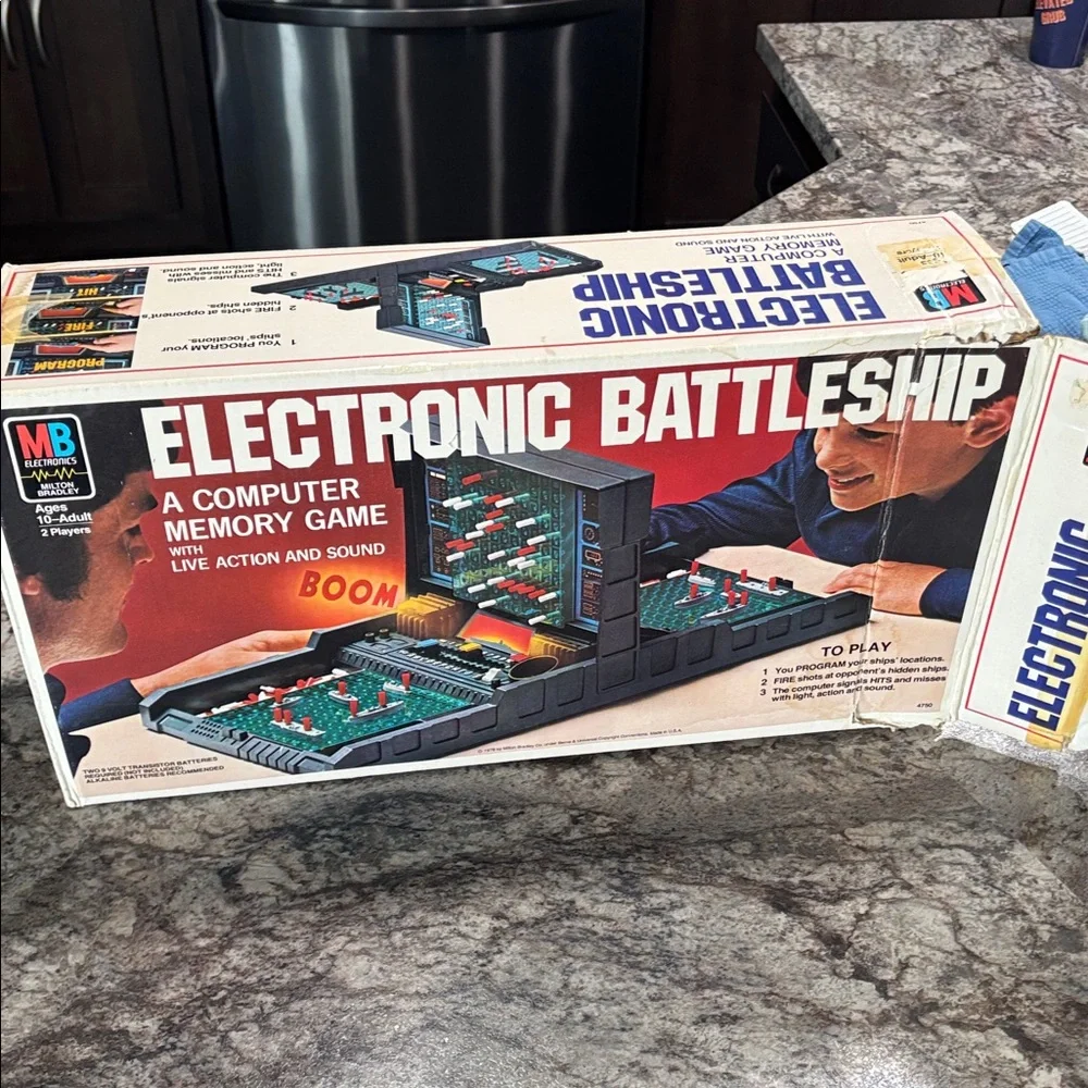 Milton Bradley Electronic Battleship Set 4750 Tested Working In Box